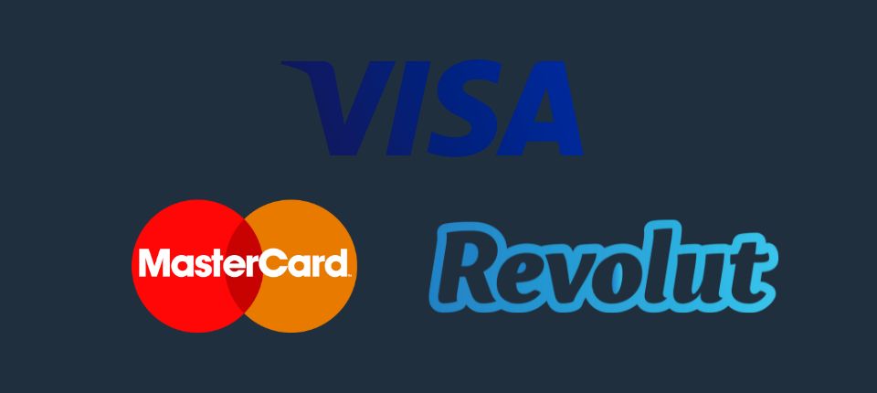 Visa, Mastercard ja Revolut logot tummalla pohjalla