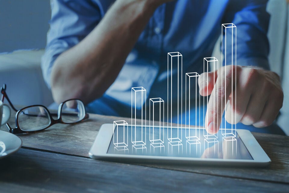 Financial plan with chart, capital growth